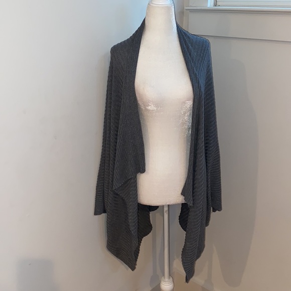 NWOT Save the Ocean Recycled Knit Kimono in Grey - Picture 4 of 6